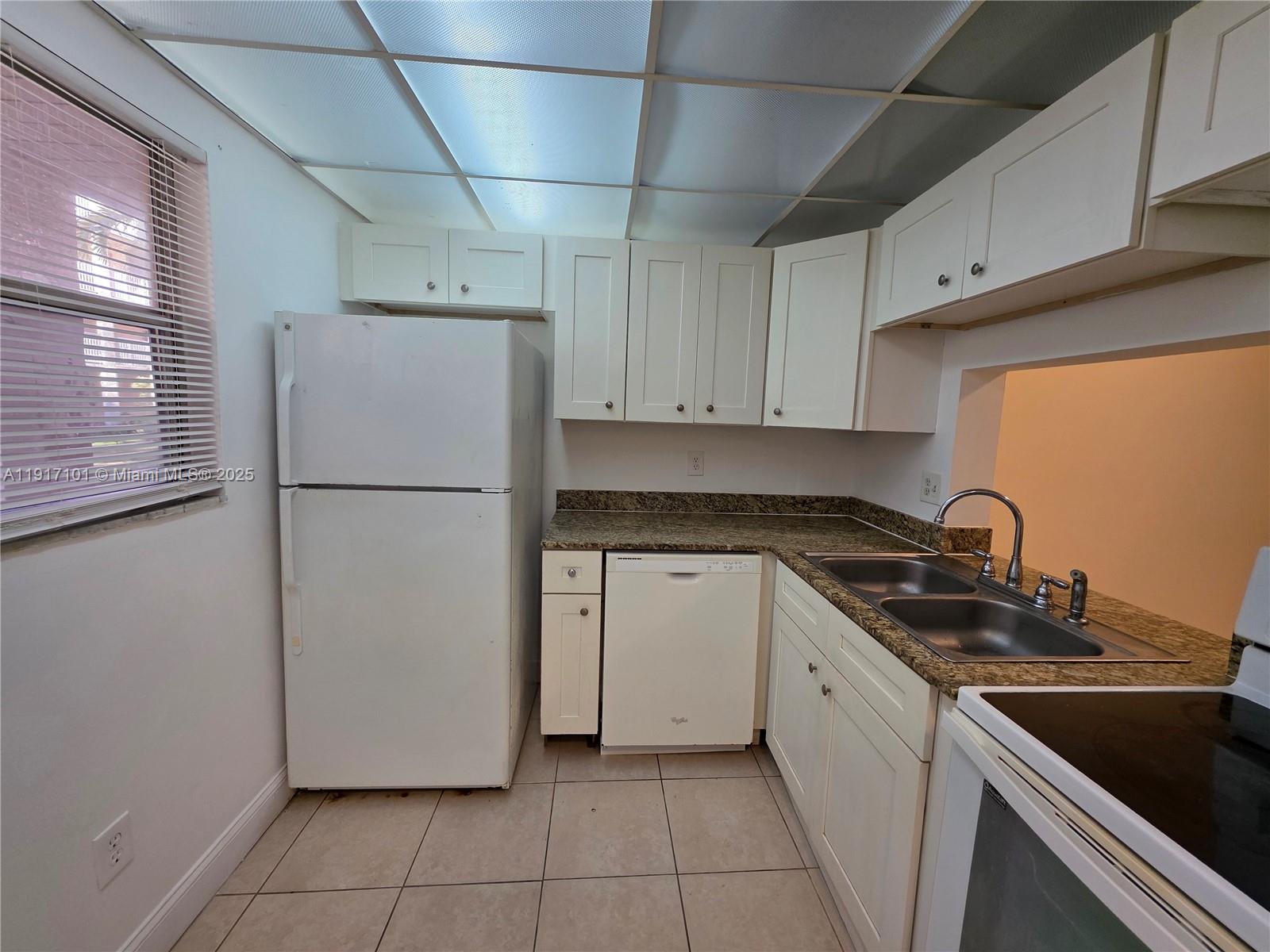 BROOKFIELD SQUARE CONDO - Residential