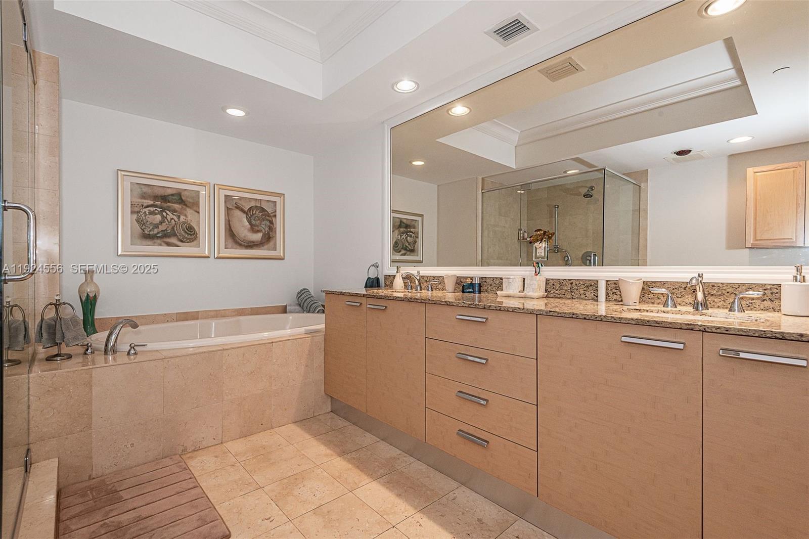 Beach Club Condo - Residential Lease