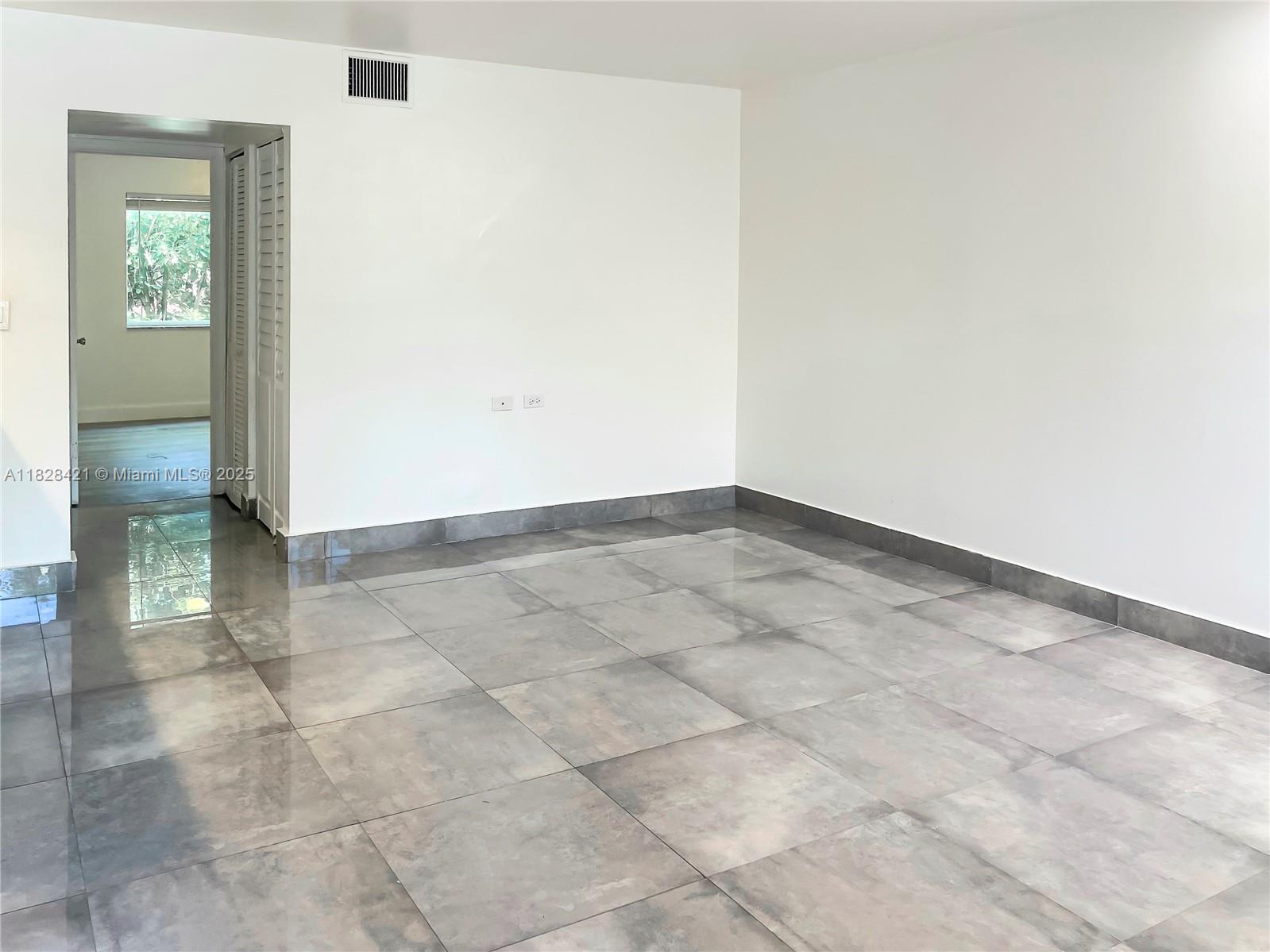 BAMBOO VILLAS CONDO - Residential Lease