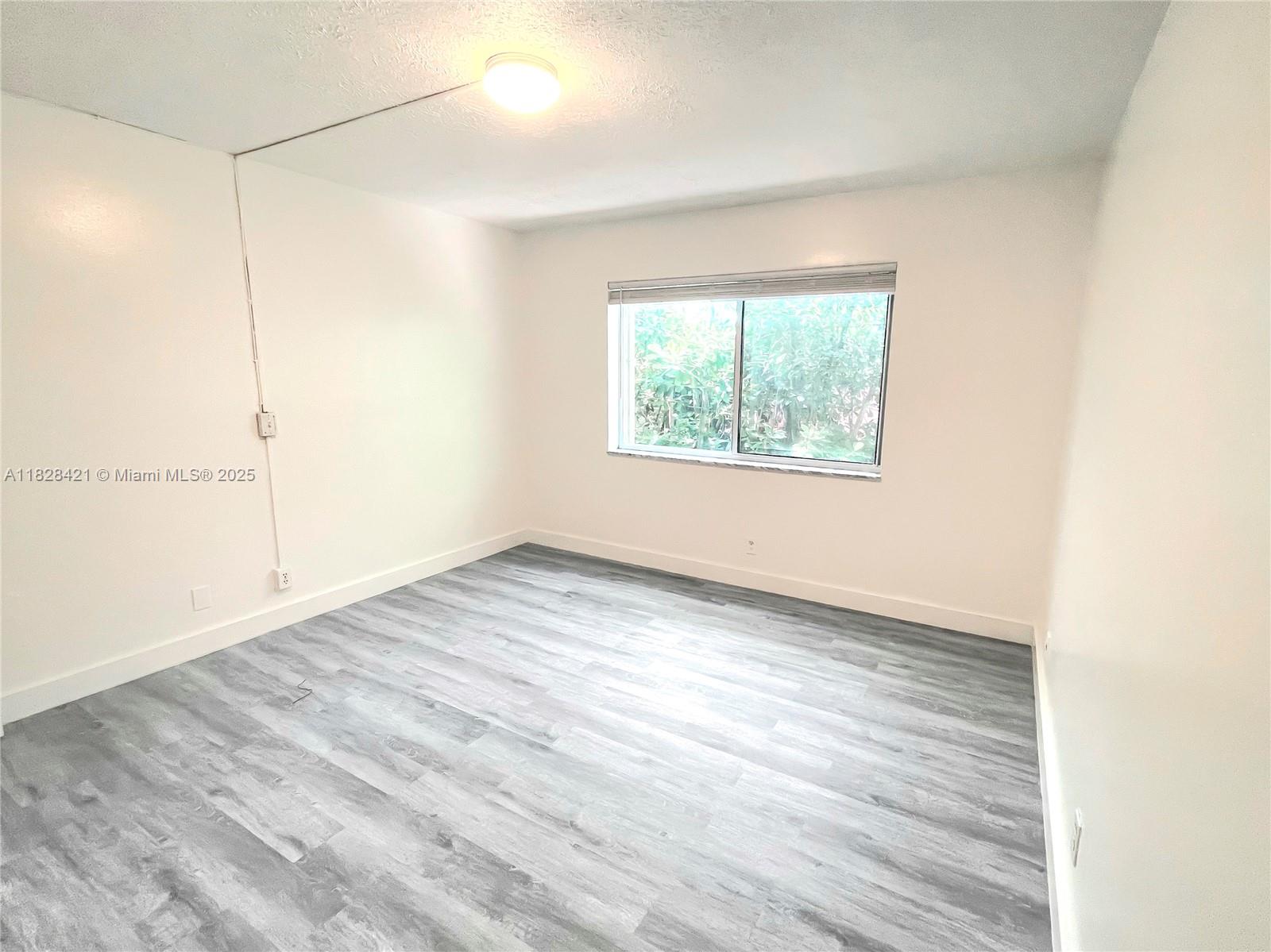 BAMBOO VILLAS CONDO - Residential Lease