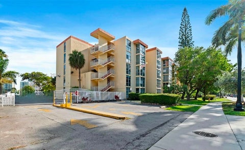 Photo of 210 172nd St #542, Sunny Isles Beach, FL 33160 (MLS # A12107602)