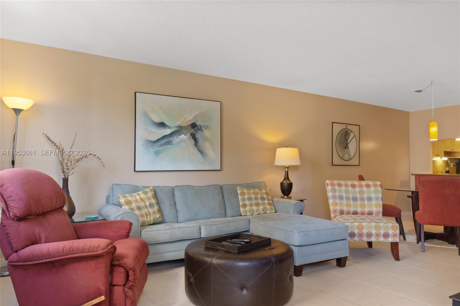 PLAZA TOWERS SOUTH CONDO - Residential