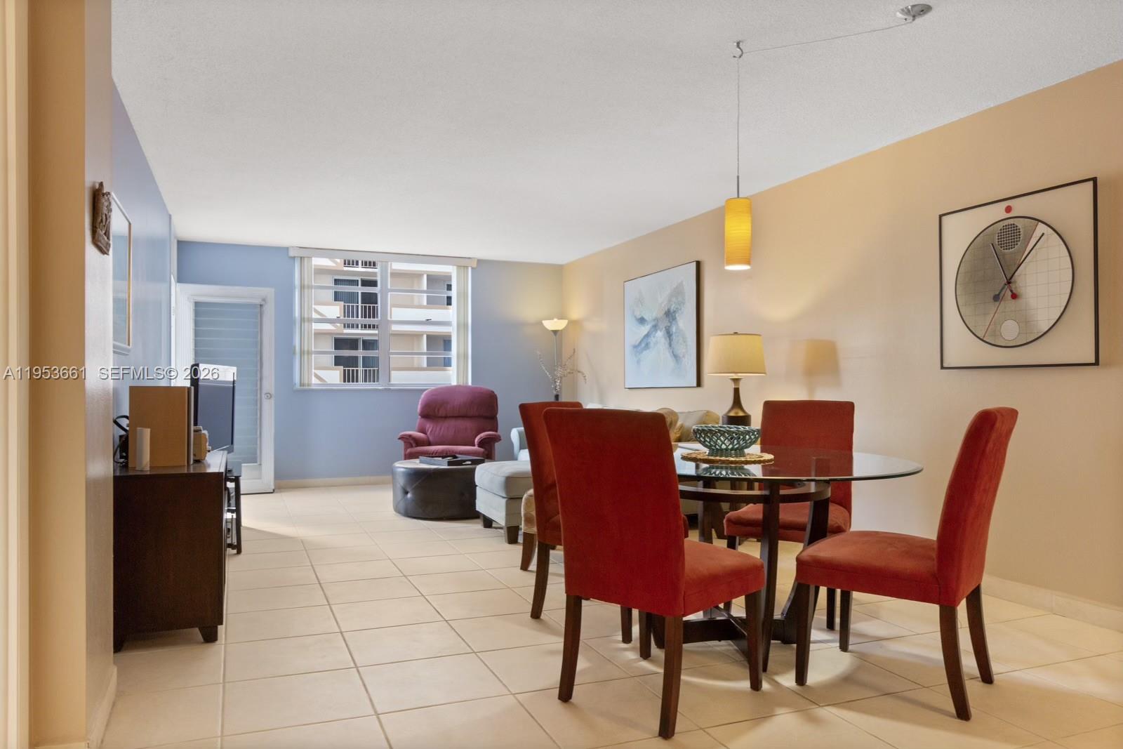 PLAZA TOWERS SOUTH CONDO - Residential