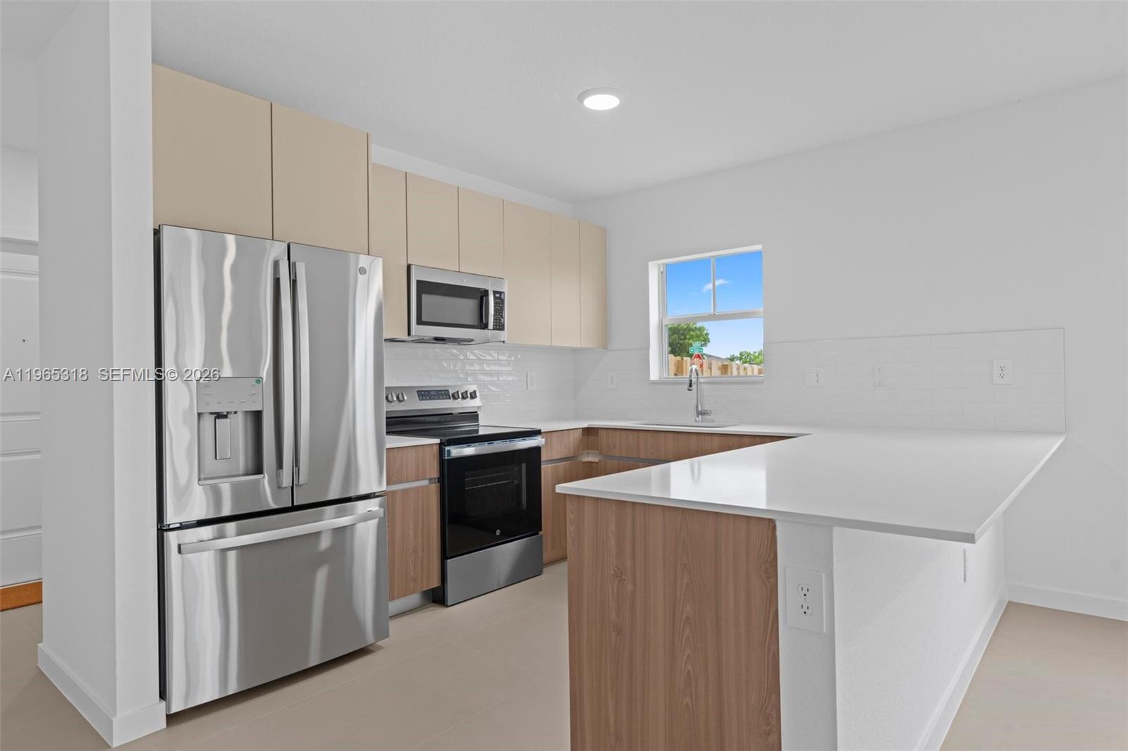 SUNRISE ESTATES - Residential