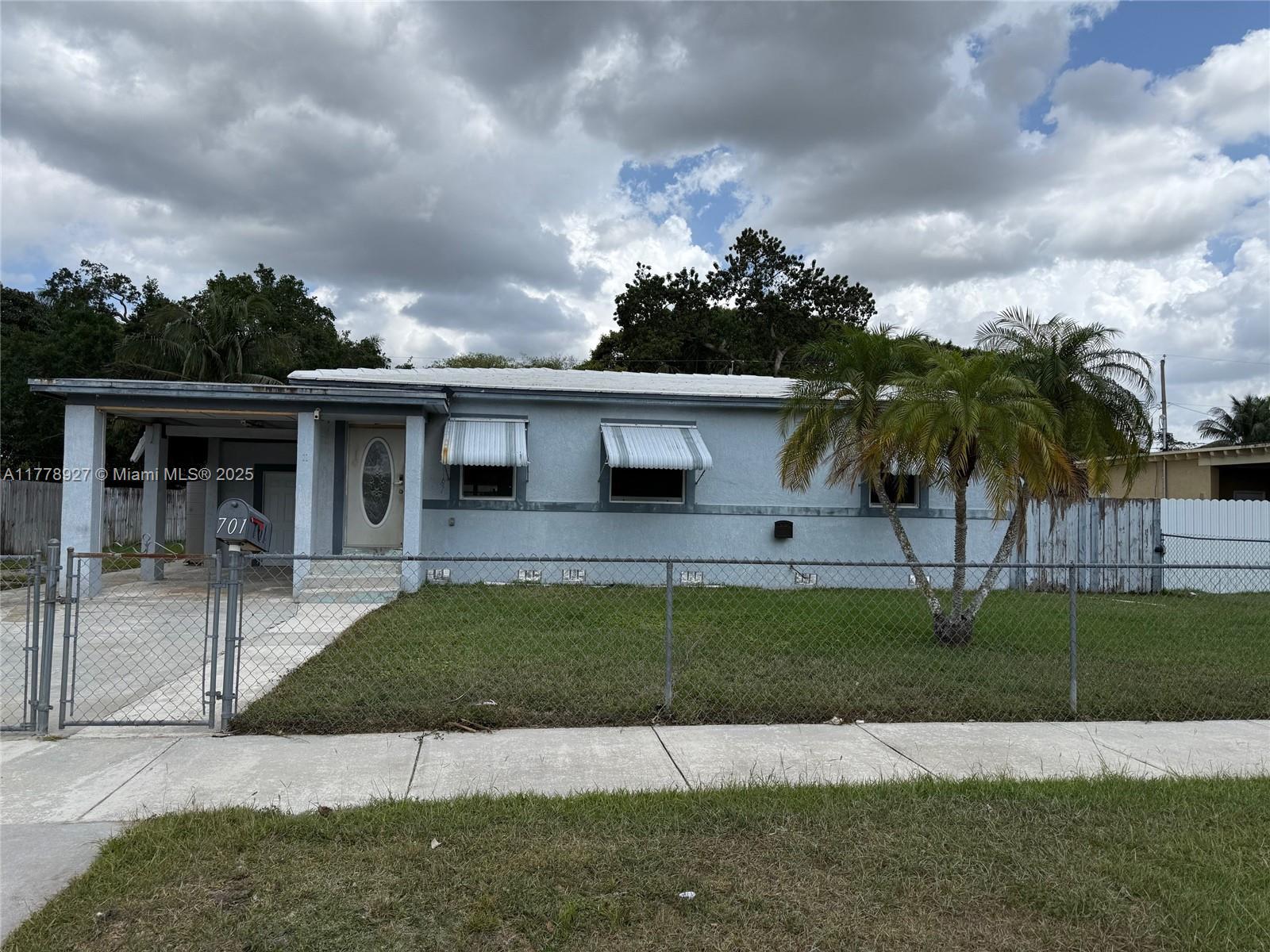 Property for Sale at 701 Ne 14th St, Homestead, Miami-Dade County, Florida - Bedrooms: 3 
Bathrooms: 1  - $439,900