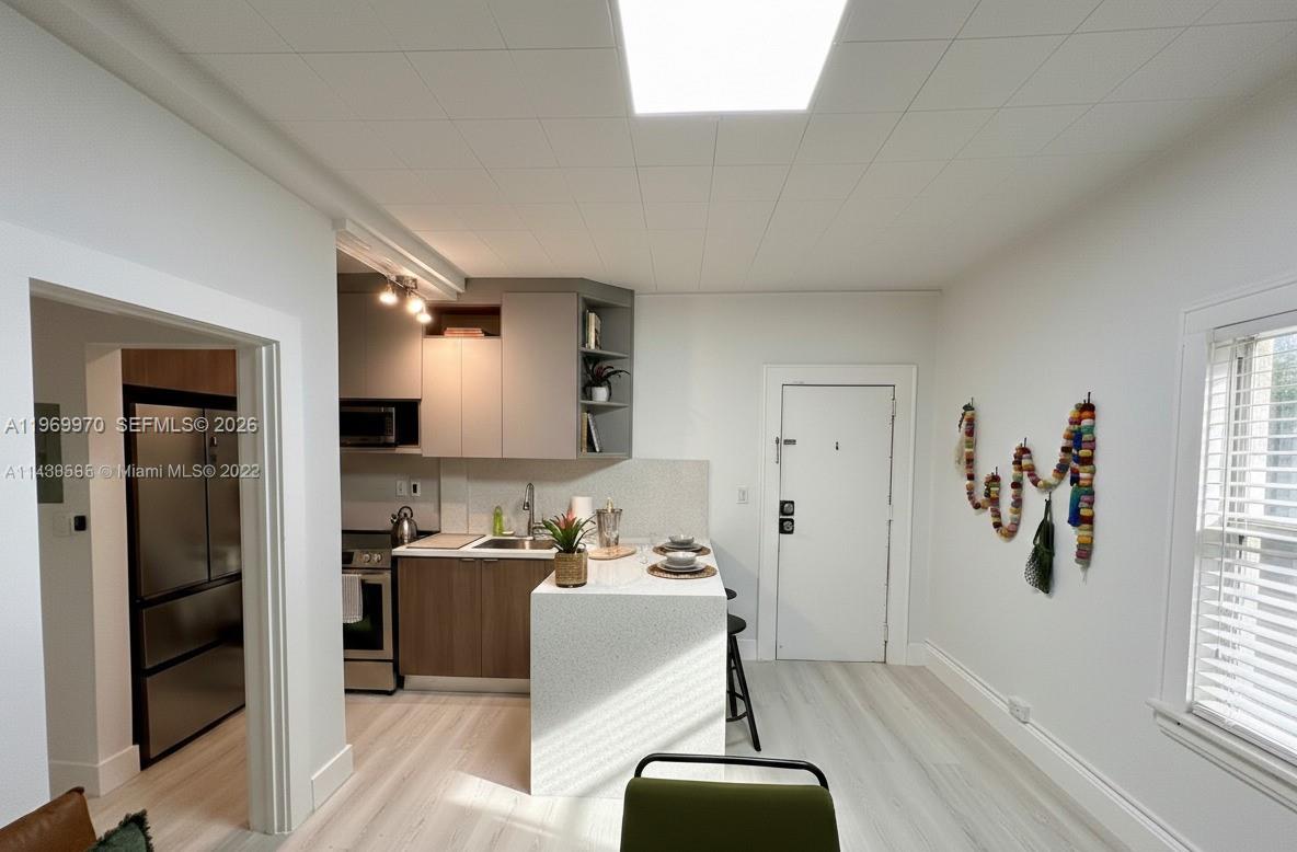 MENDOZA CONDO - Residential Lease