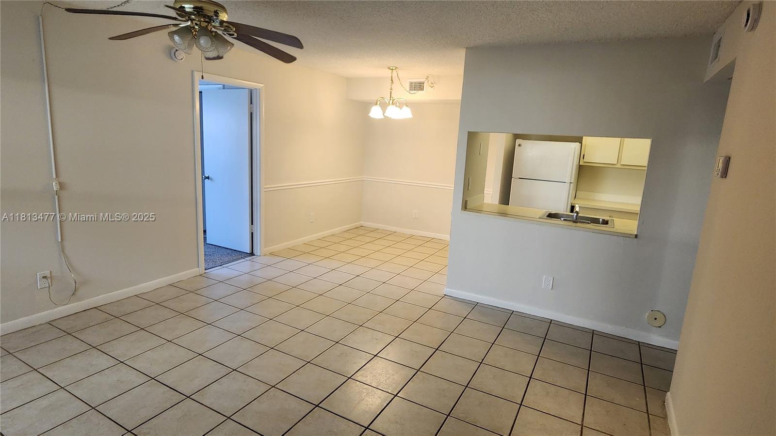 10027 Winding Lake Rd 101, Sunrise, Miami-Dade County, Florida - 2 Bedrooms  
2 Bathrooms - 