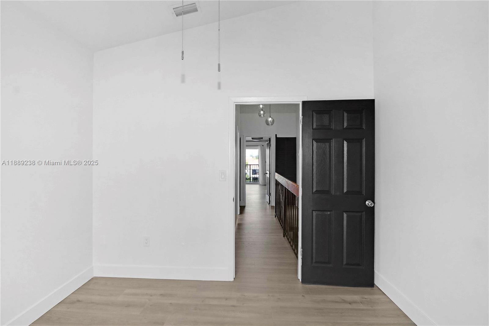 VISTA ALEGRE TOWNHOMES CO - Residential Lease