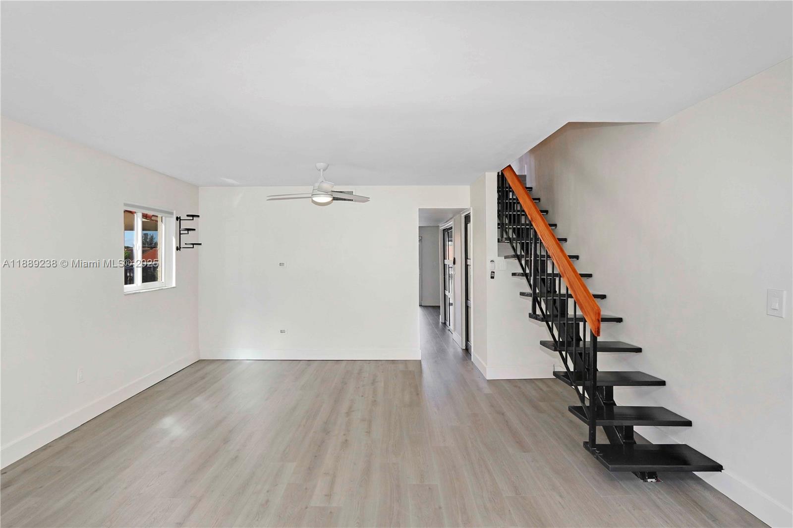 VISTA ALEGRE TOWNHOMES CO - Residential Lease