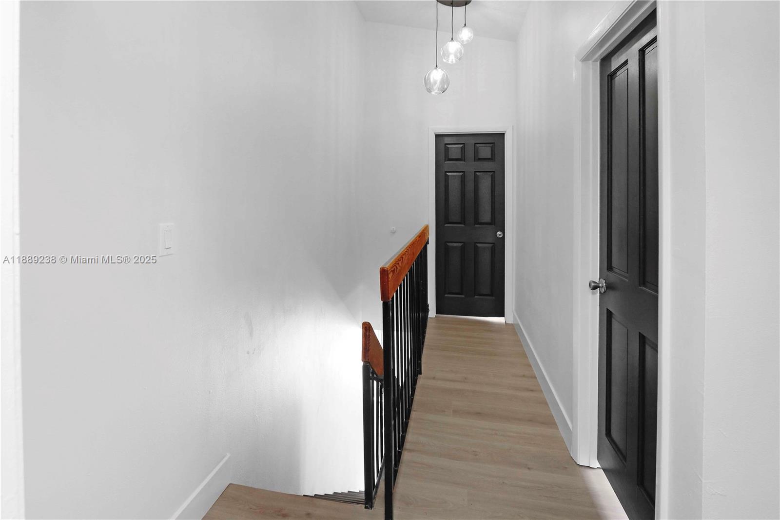 VISTA ALEGRE TOWNHOMES CO - Residential Lease