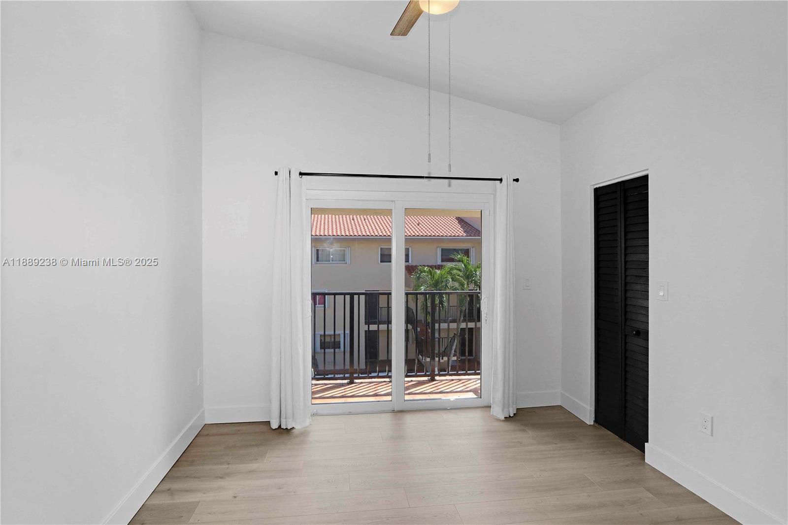 VISTA ALEGRE TOWNHOMES CO - Residential Lease