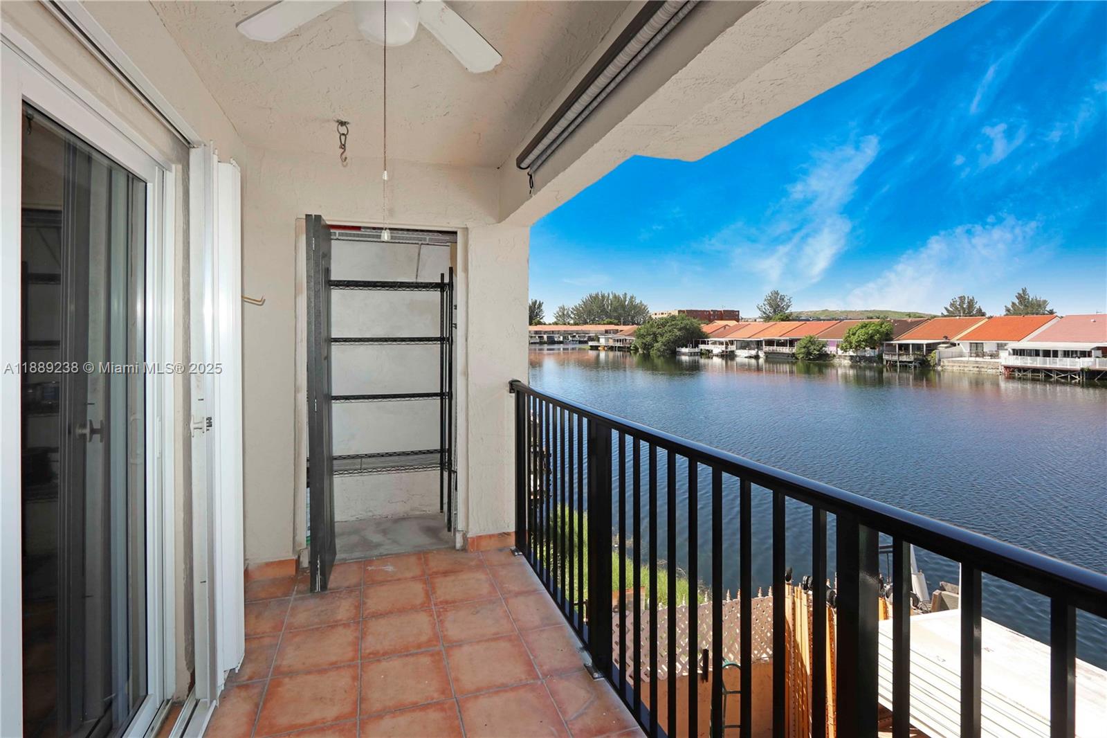 VISTA ALEGRE TOWNHOMES CO - Residential Lease