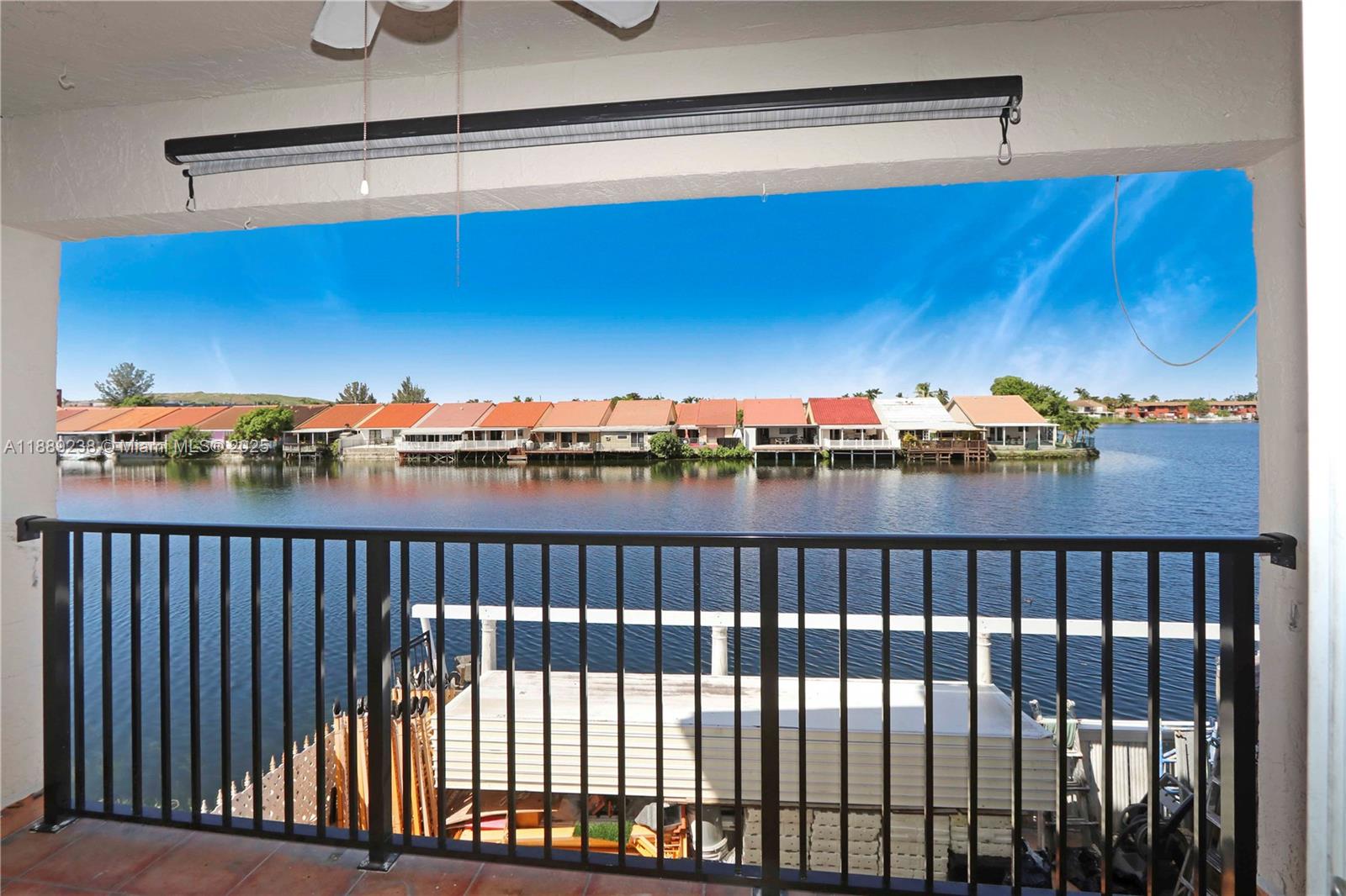 VISTA ALEGRE TOWNHOMES CO - Residential Lease