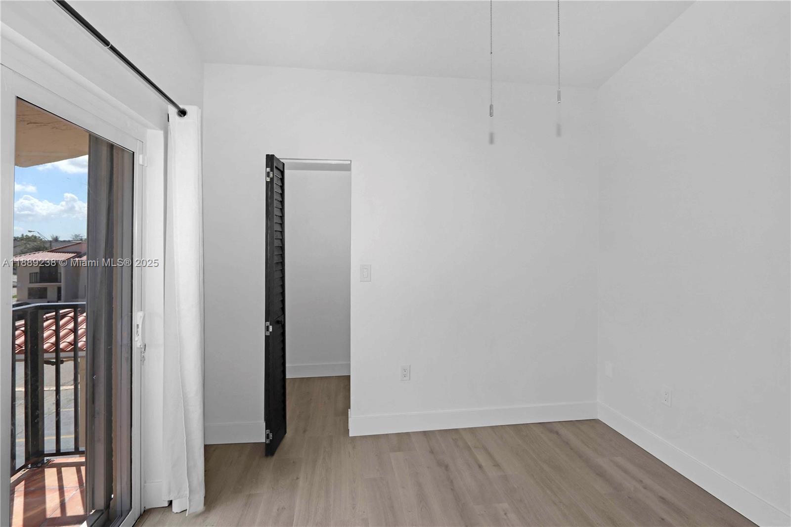 VISTA ALEGRE TOWNHOMES CO - Residential Lease