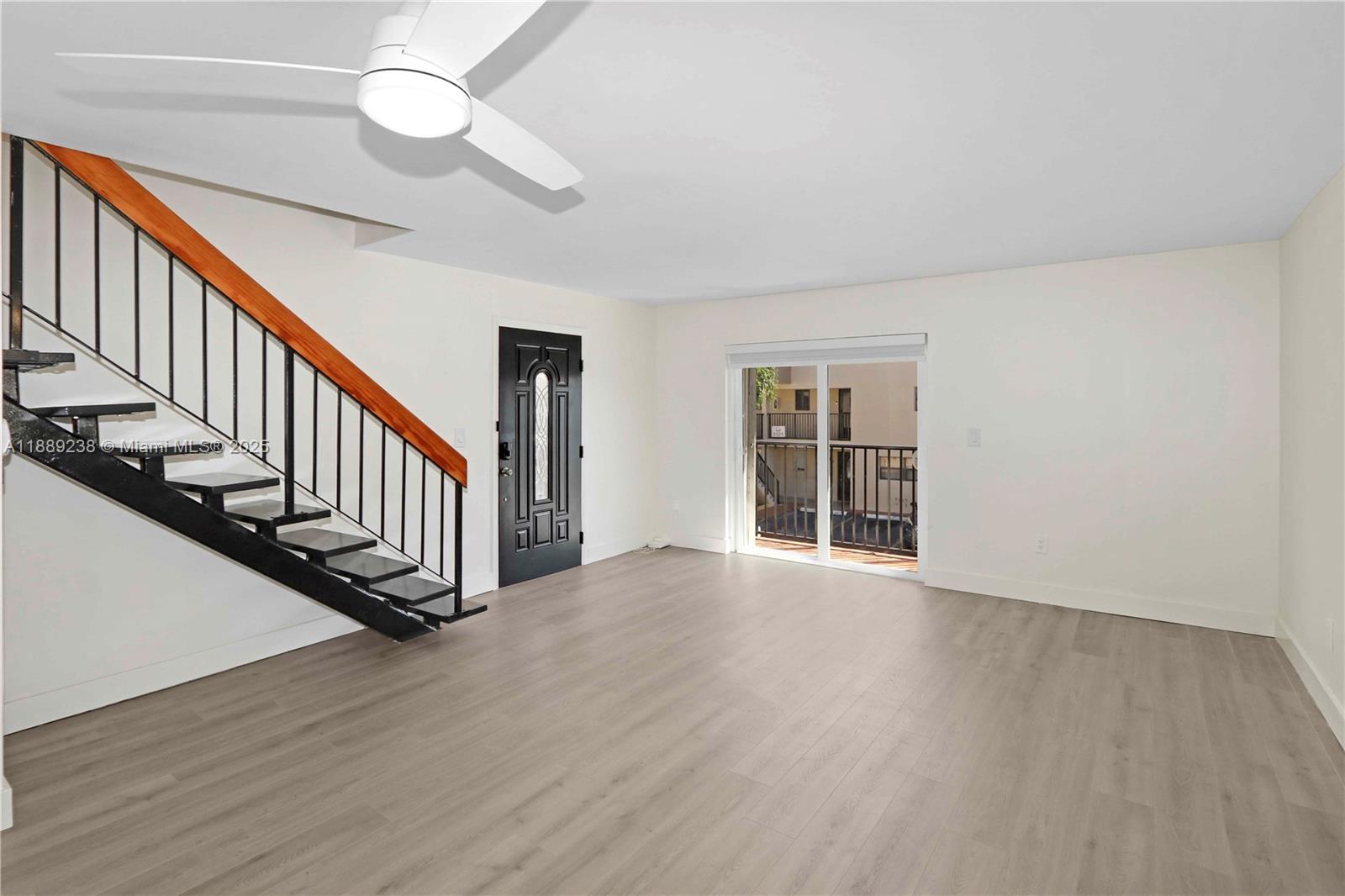 VISTA ALEGRE TOWNHOMES CO - Residential Lease