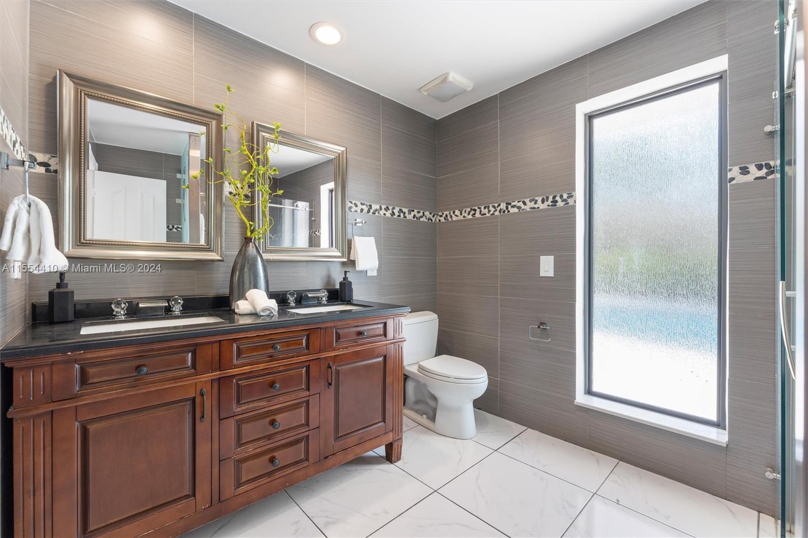 CORAL BAY SEC B - Residential