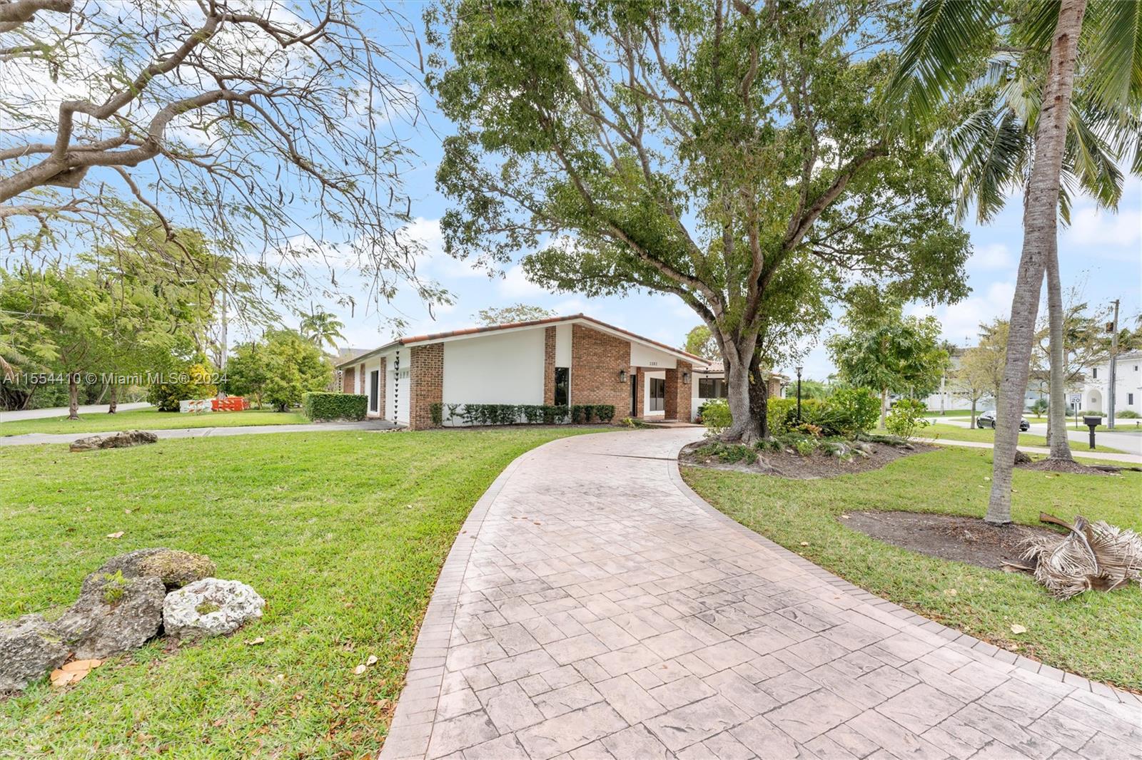 CORAL BAY SEC B - Residential