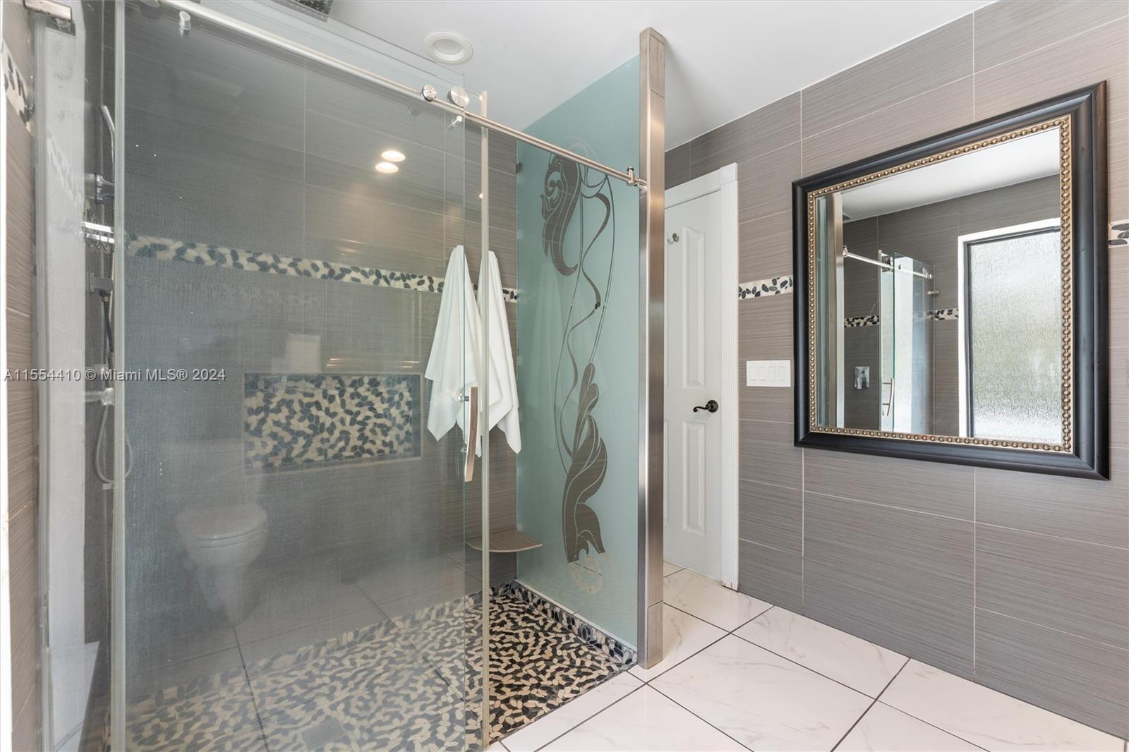 CORAL BAY SEC B - Residential