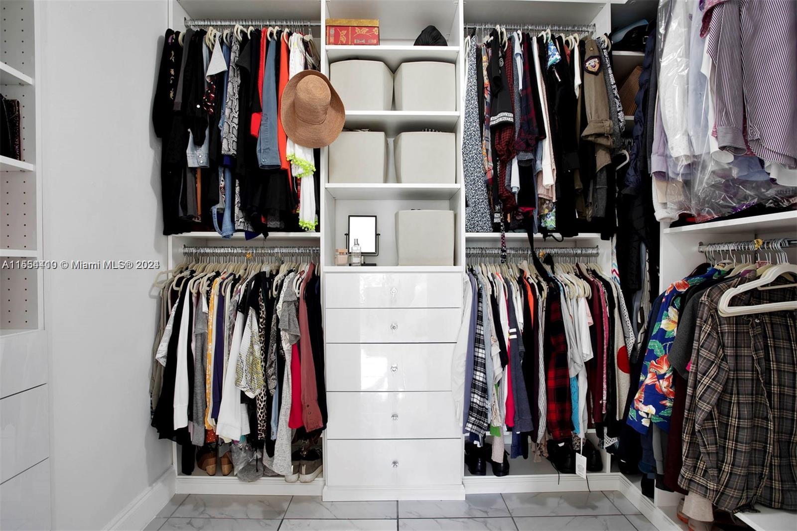 CORAL BAY SEC B - Residential