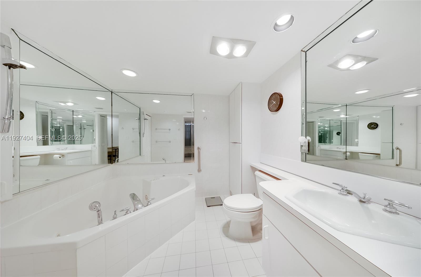 ROYAL ATLANTIC CONDO - Residential