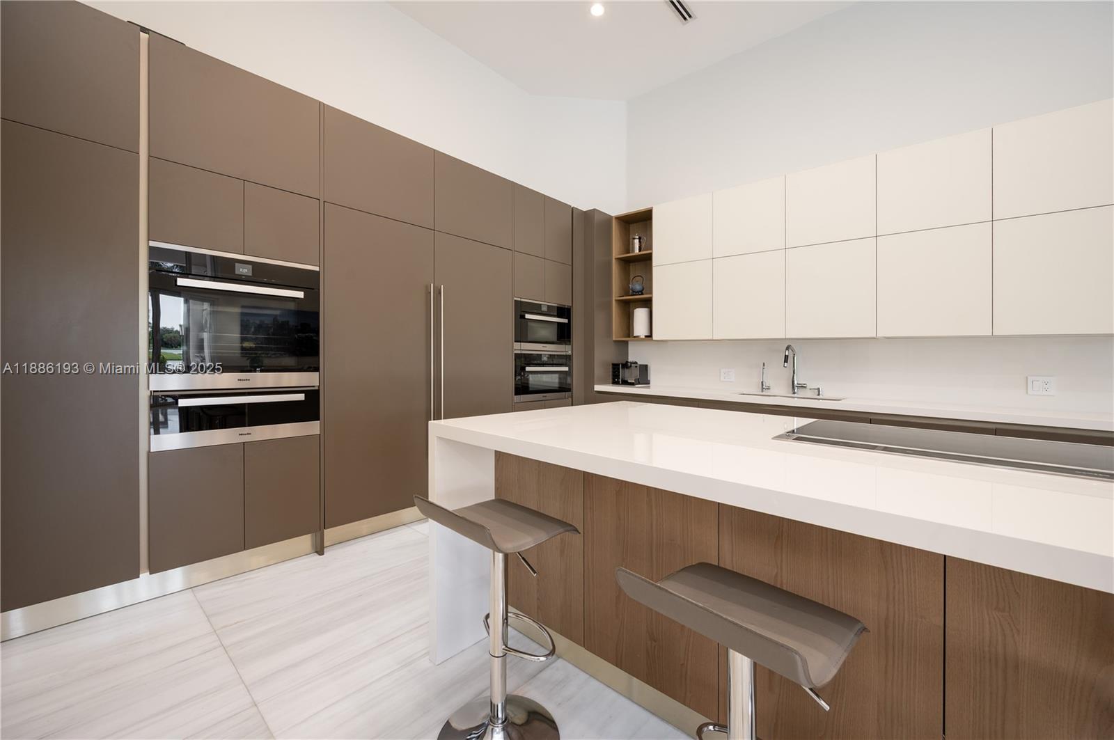 WINDMILL RANCHES - Residential