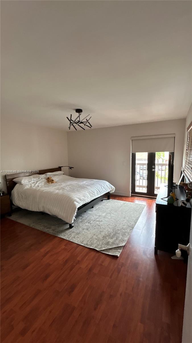 TAMIAMI LAKES SEC 5 - Residential