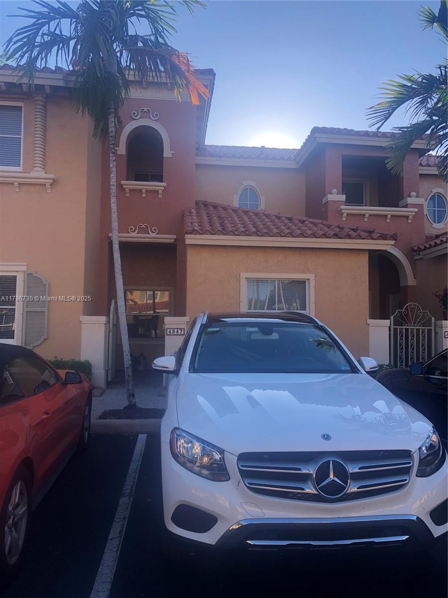Rental Property at 4947 Leeward Ln 3202, Dania Beach, Miami-Dade County, Florida - Bedrooms: 3 
Bathrooms: 3  - $2,500 MO.