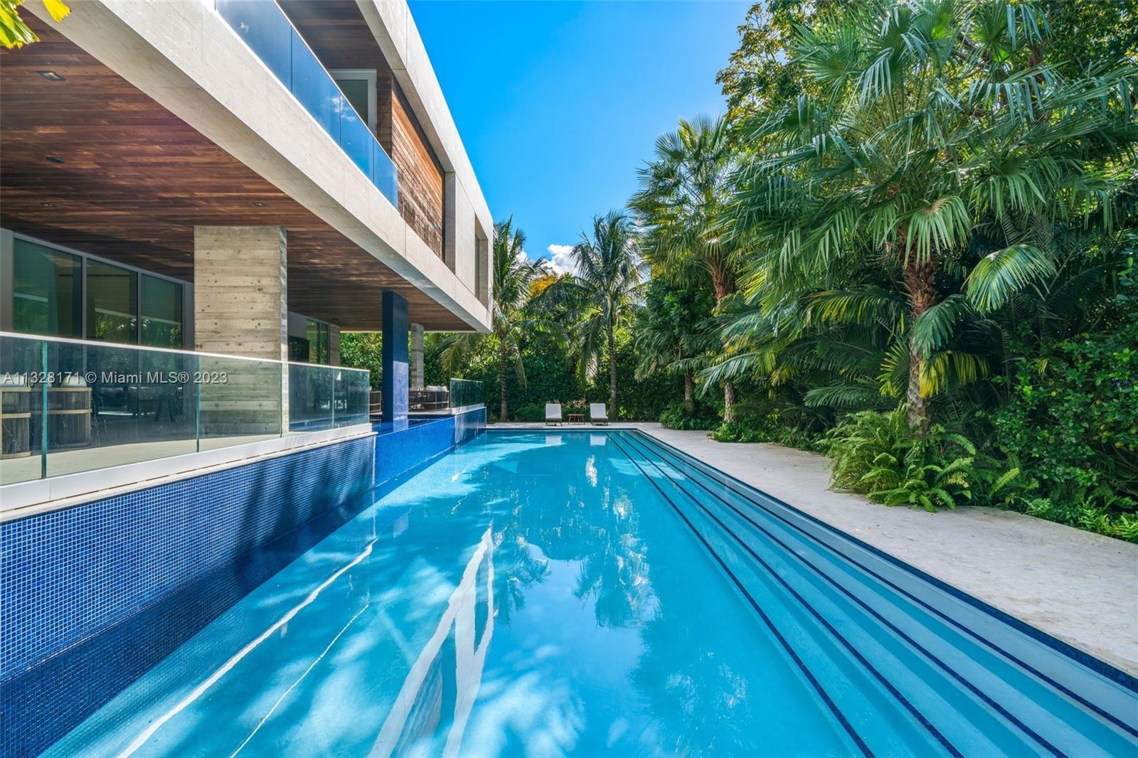 HOLIDAY COLONY - Residential