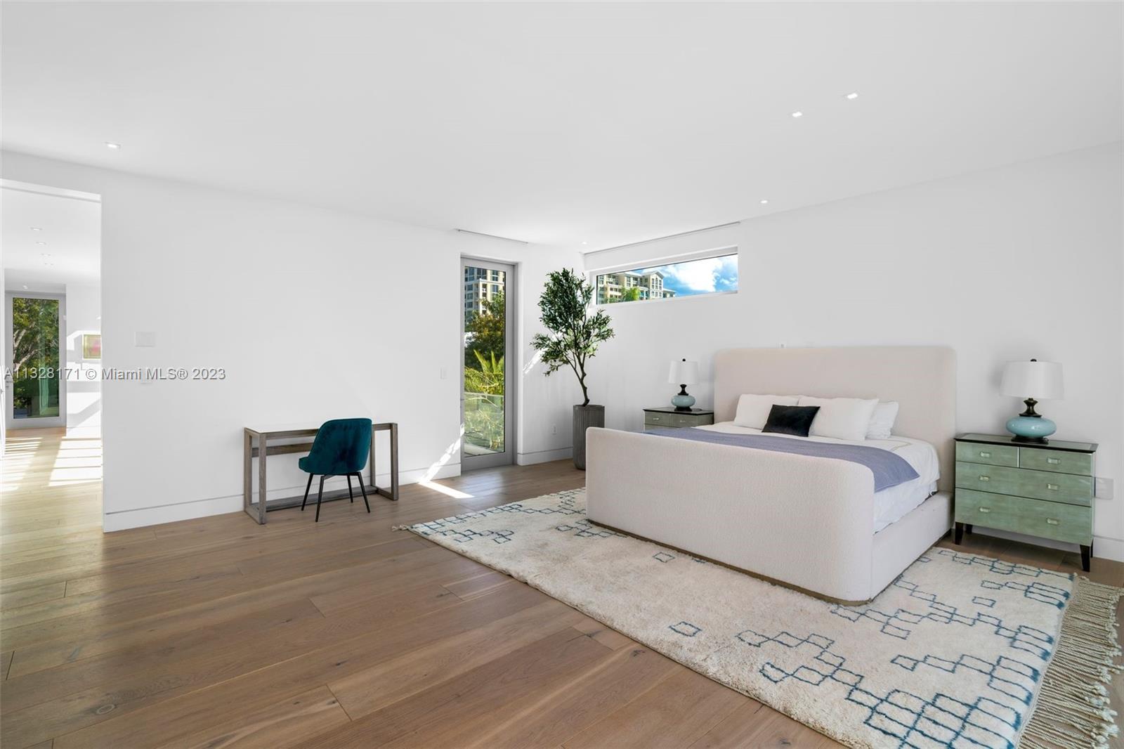 HOLIDAY COLONY - Residential