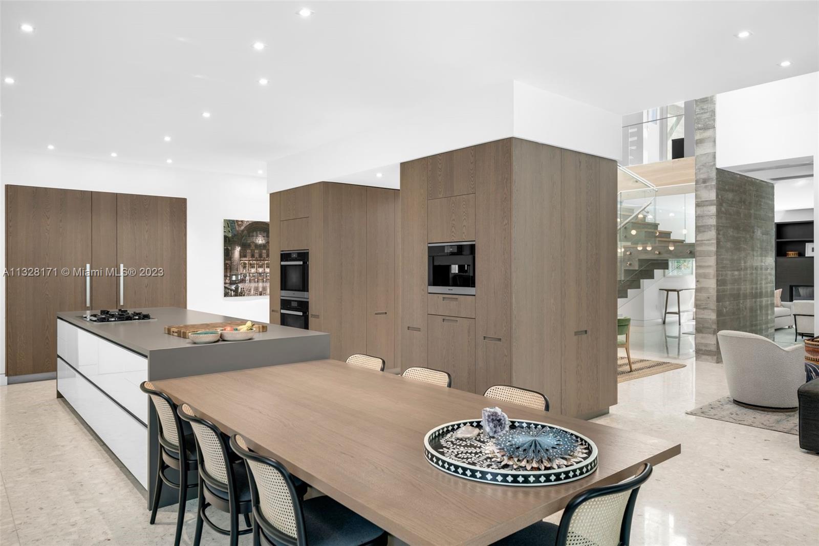 HOLIDAY COLONY - Residential