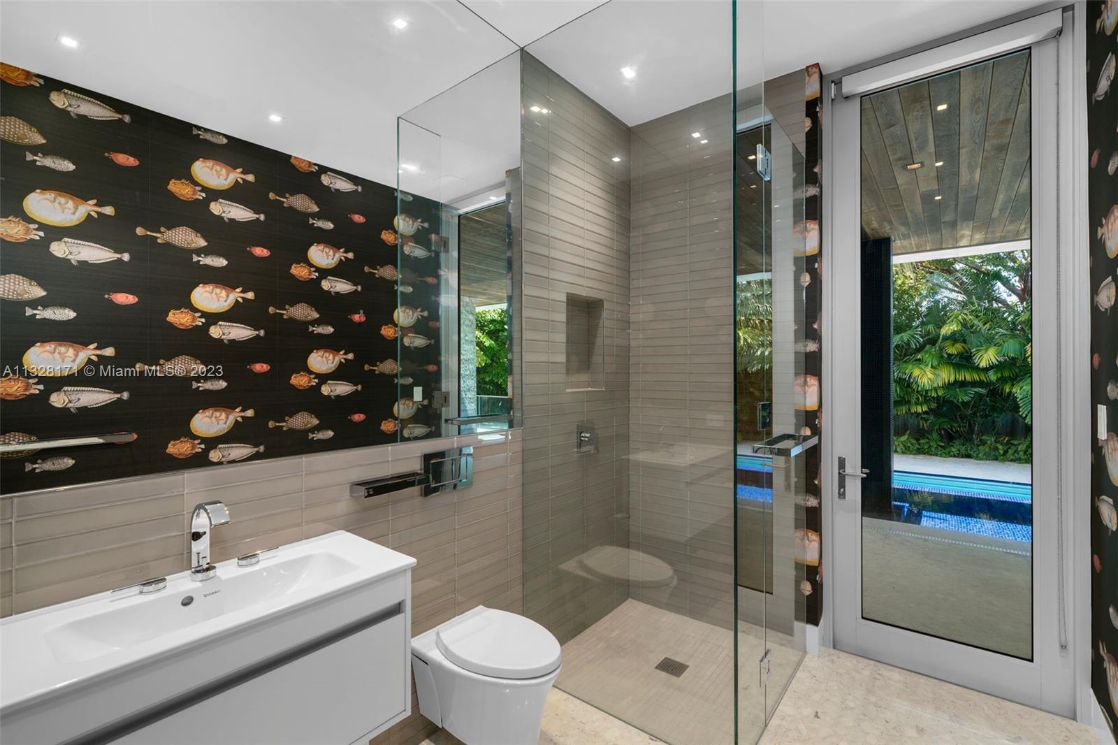 HOLIDAY COLONY - Residential