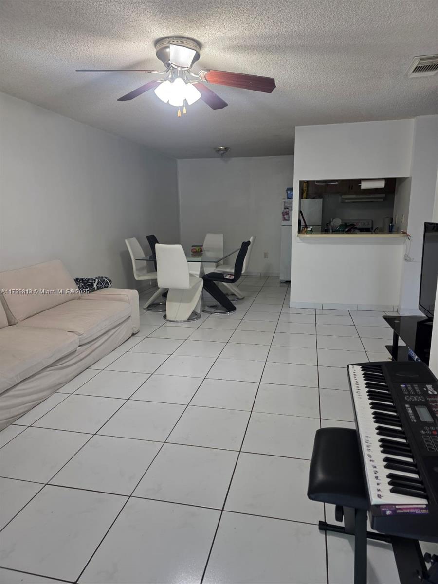 15629 SW 73rd Cir Ter 9-10