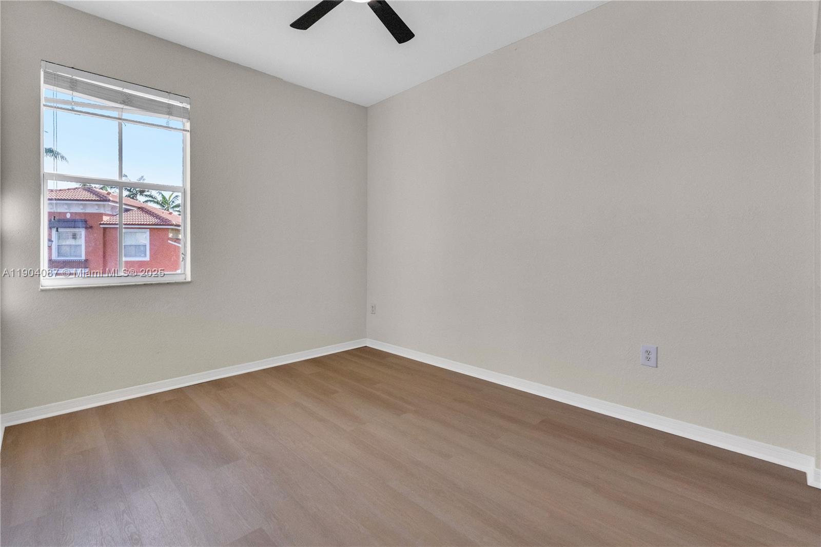 MERRICK PRESERVE CONDO - Residential Lease