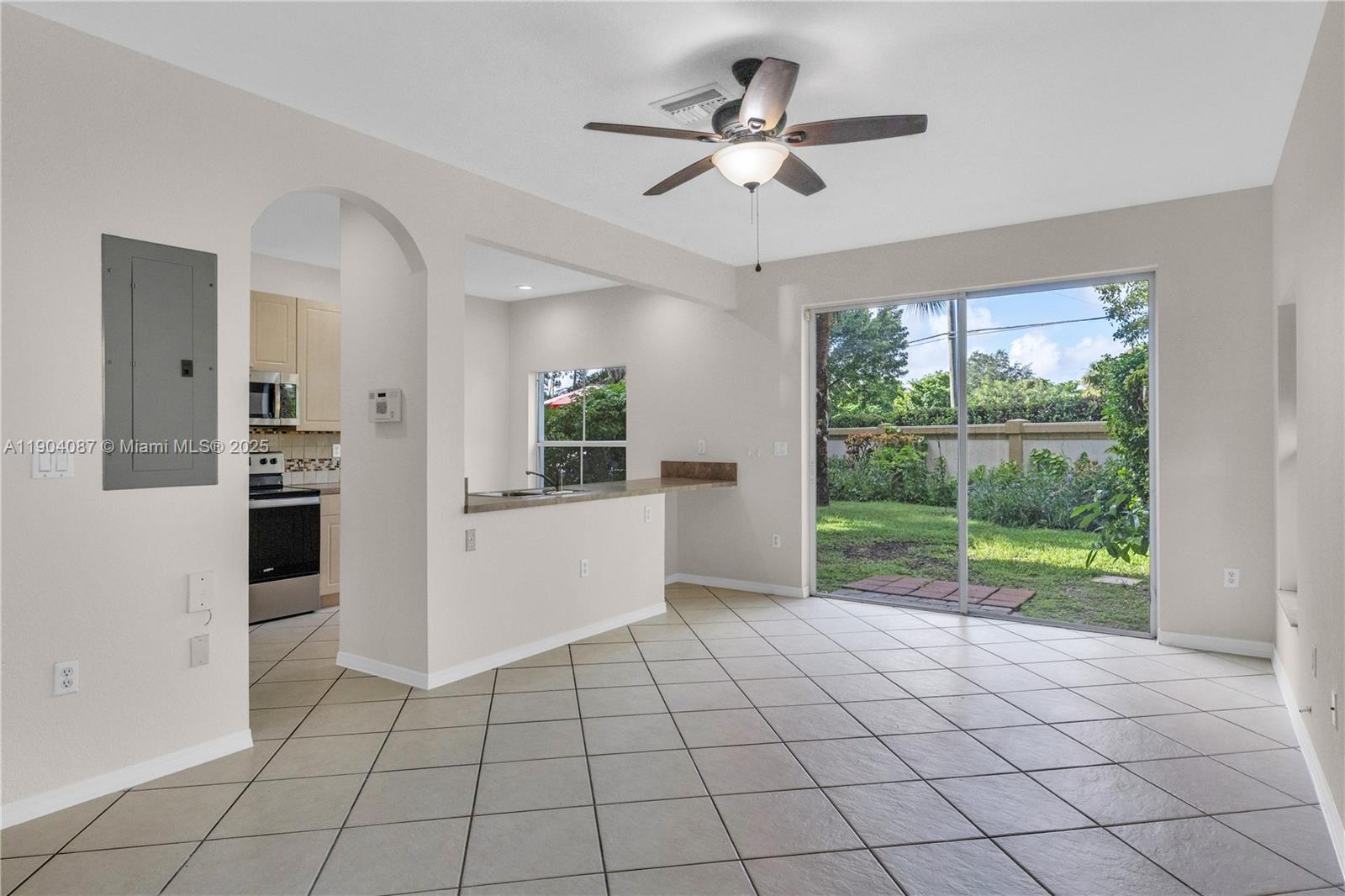 MERRICK PRESERVE CONDO - Residential Lease