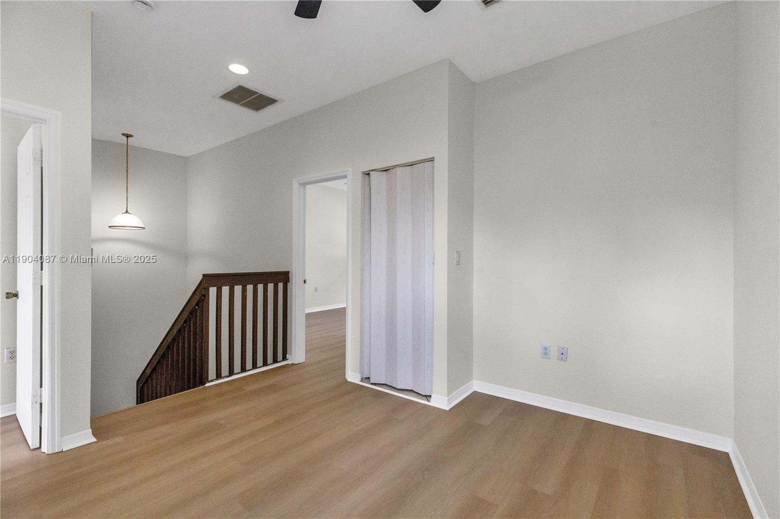 MERRICK PRESERVE CONDO - Residential Lease