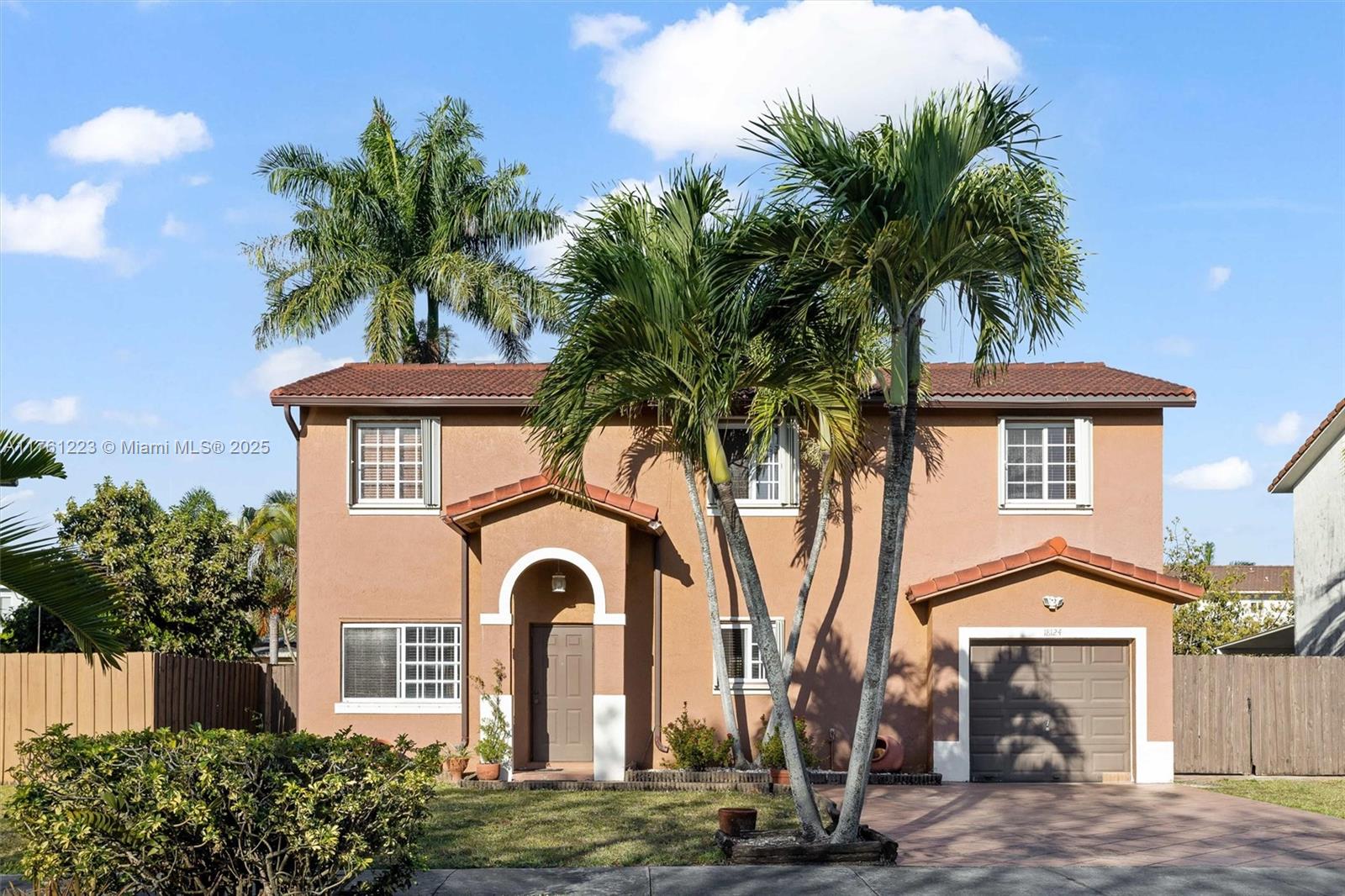 18124 Sw 154th Ave, Miami, Broward County, Florida - 4 Bedrooms  
3 Bathrooms - 