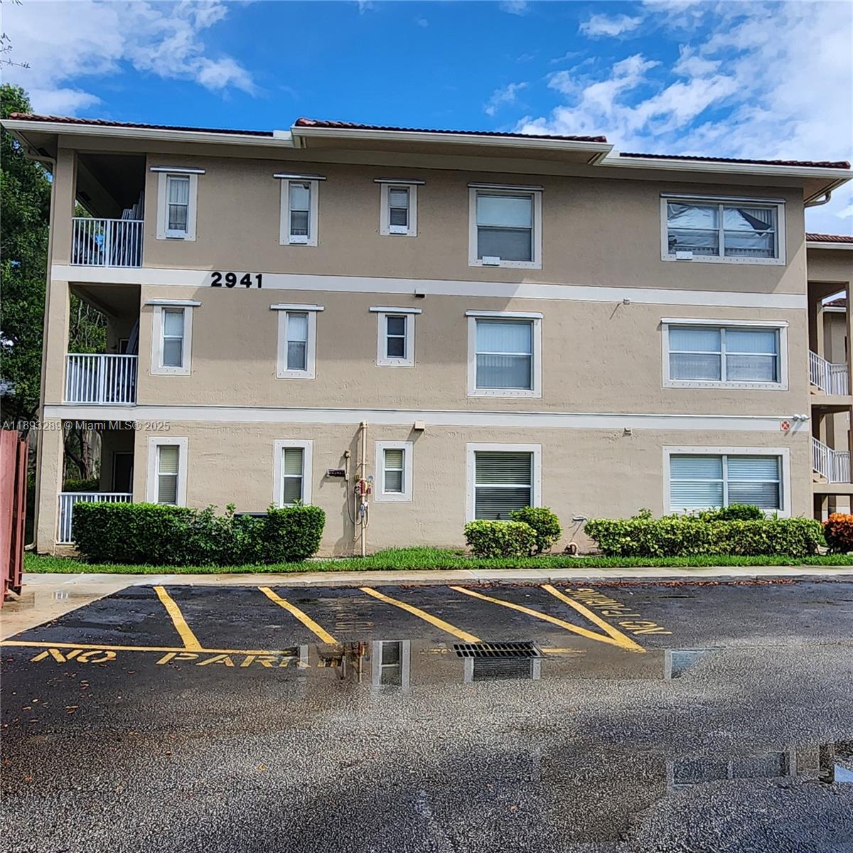 ROYAL RIVER II CONDO - Residential Lease