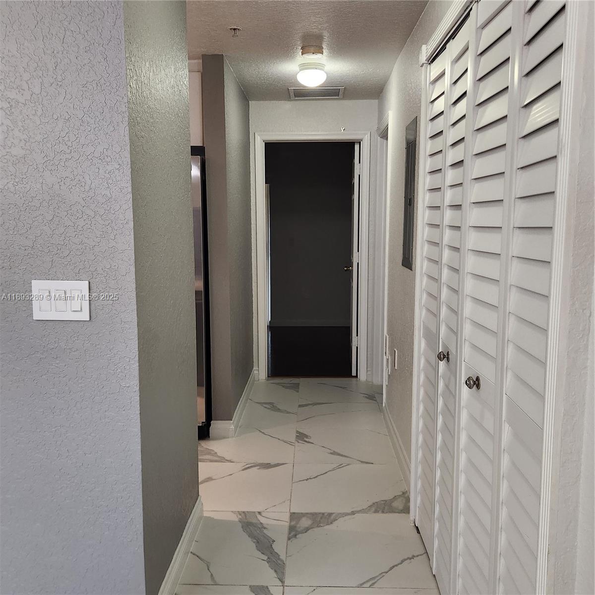 ROYAL RIVER II CONDO - Residential Lease