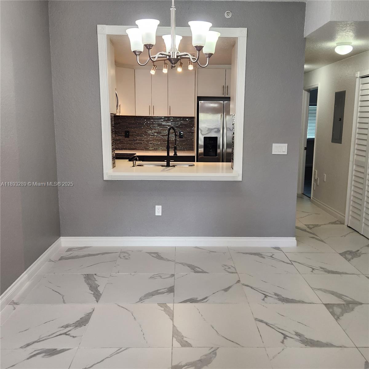ROYAL RIVER II CONDO - Residential Lease