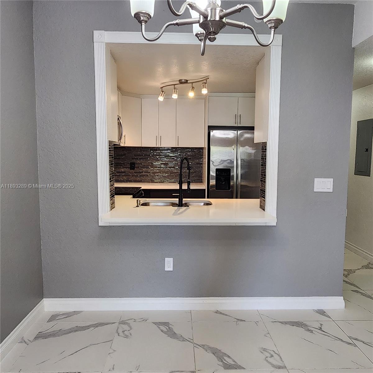 ROYAL RIVER II CONDO - Residential Lease