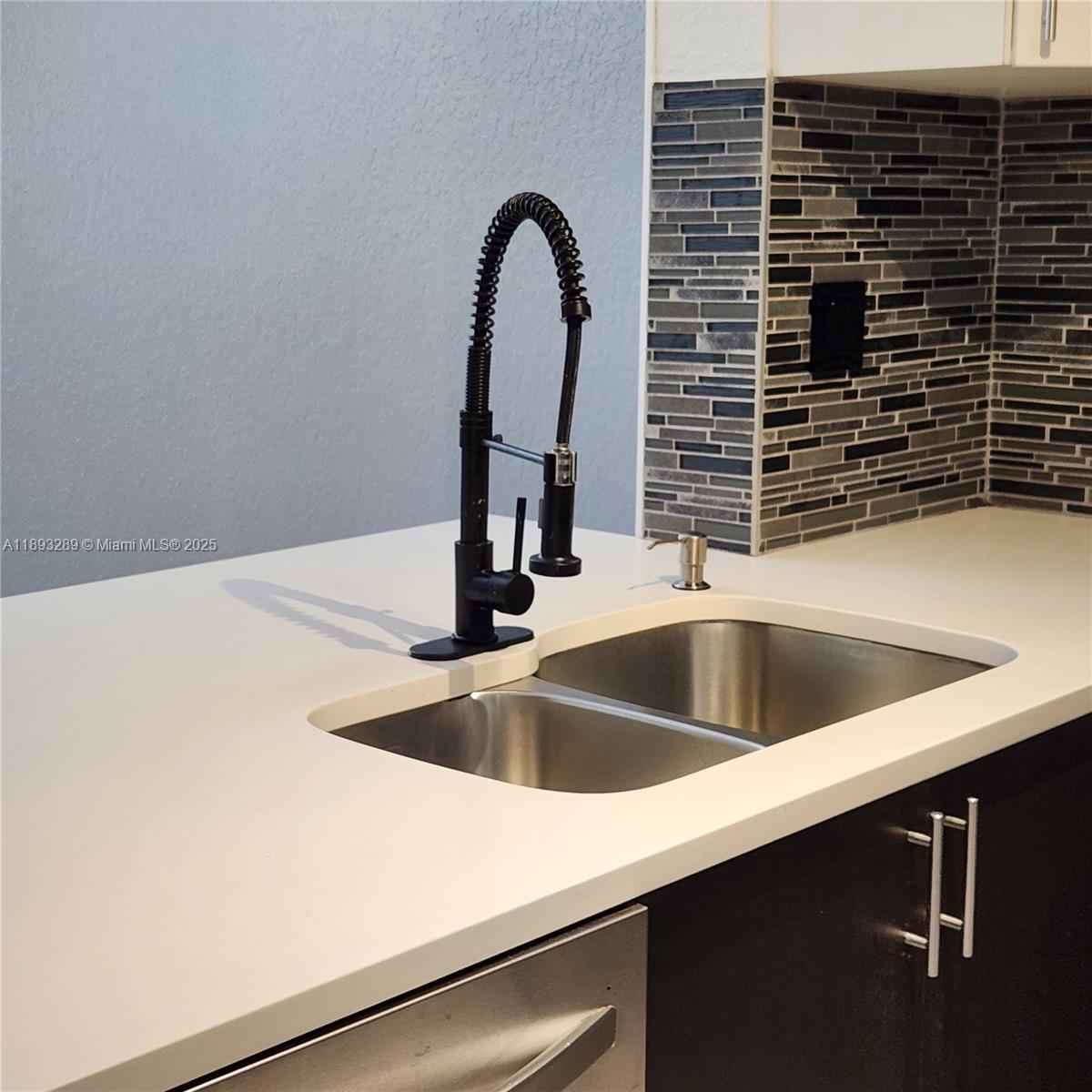 ROYAL RIVER II CONDO - Residential Lease