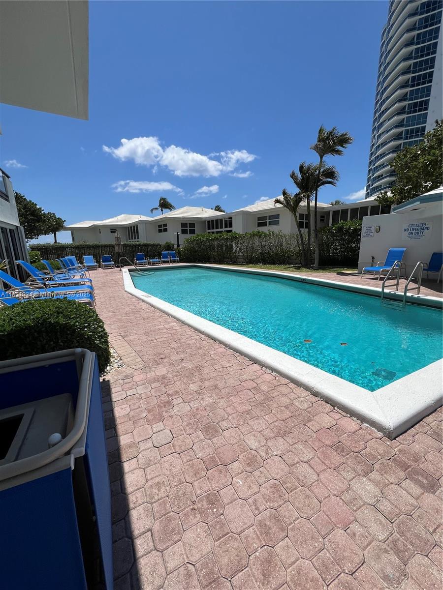LEISURE TOWERS CONDO - Residential Lease