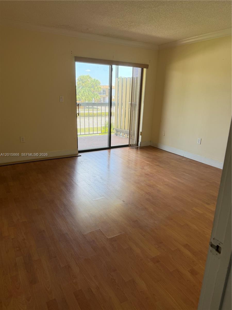 WOODS LANDING CONDO PH I - Residential