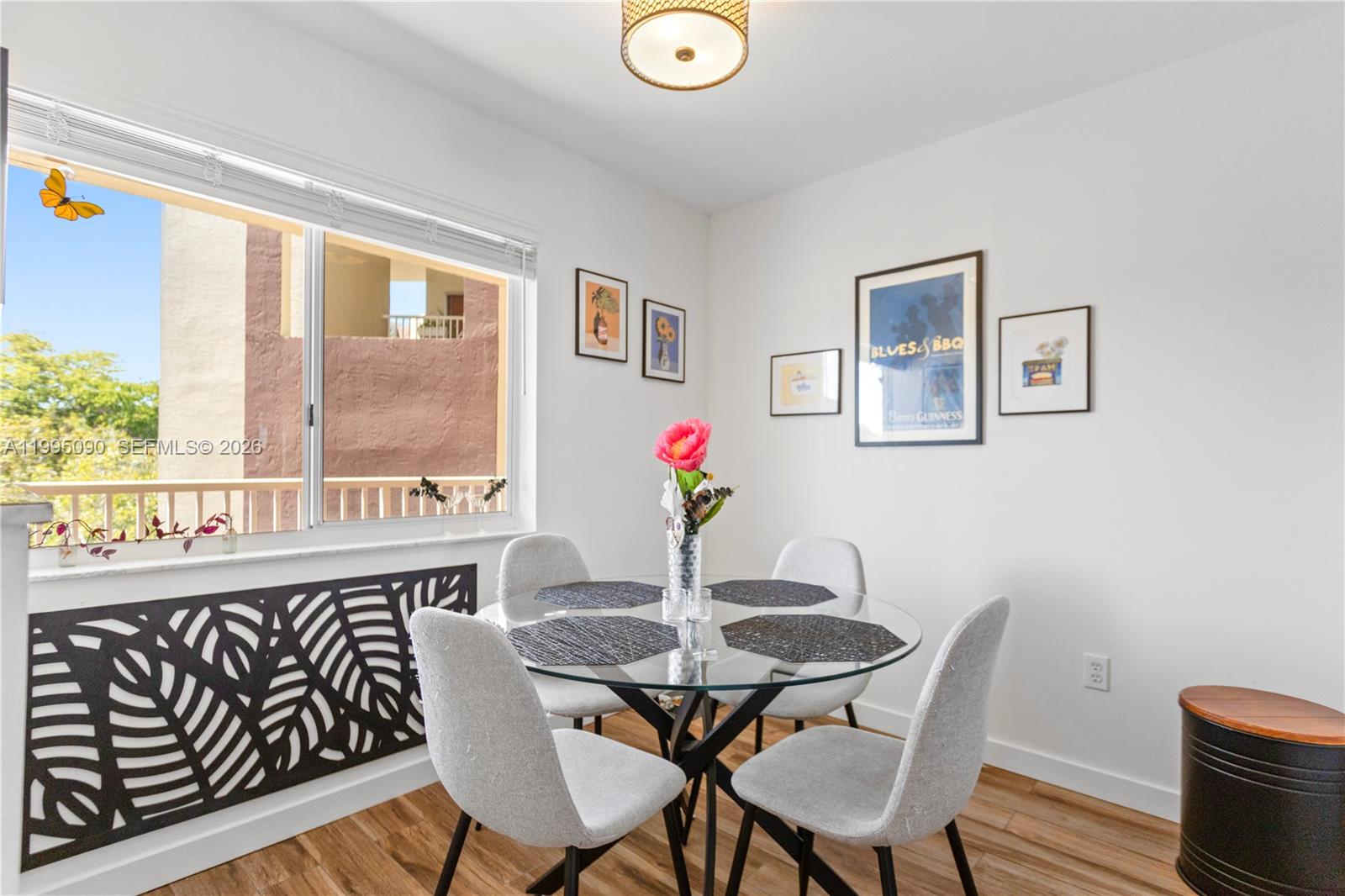 TRENT CONDOMINIUM E - Residential