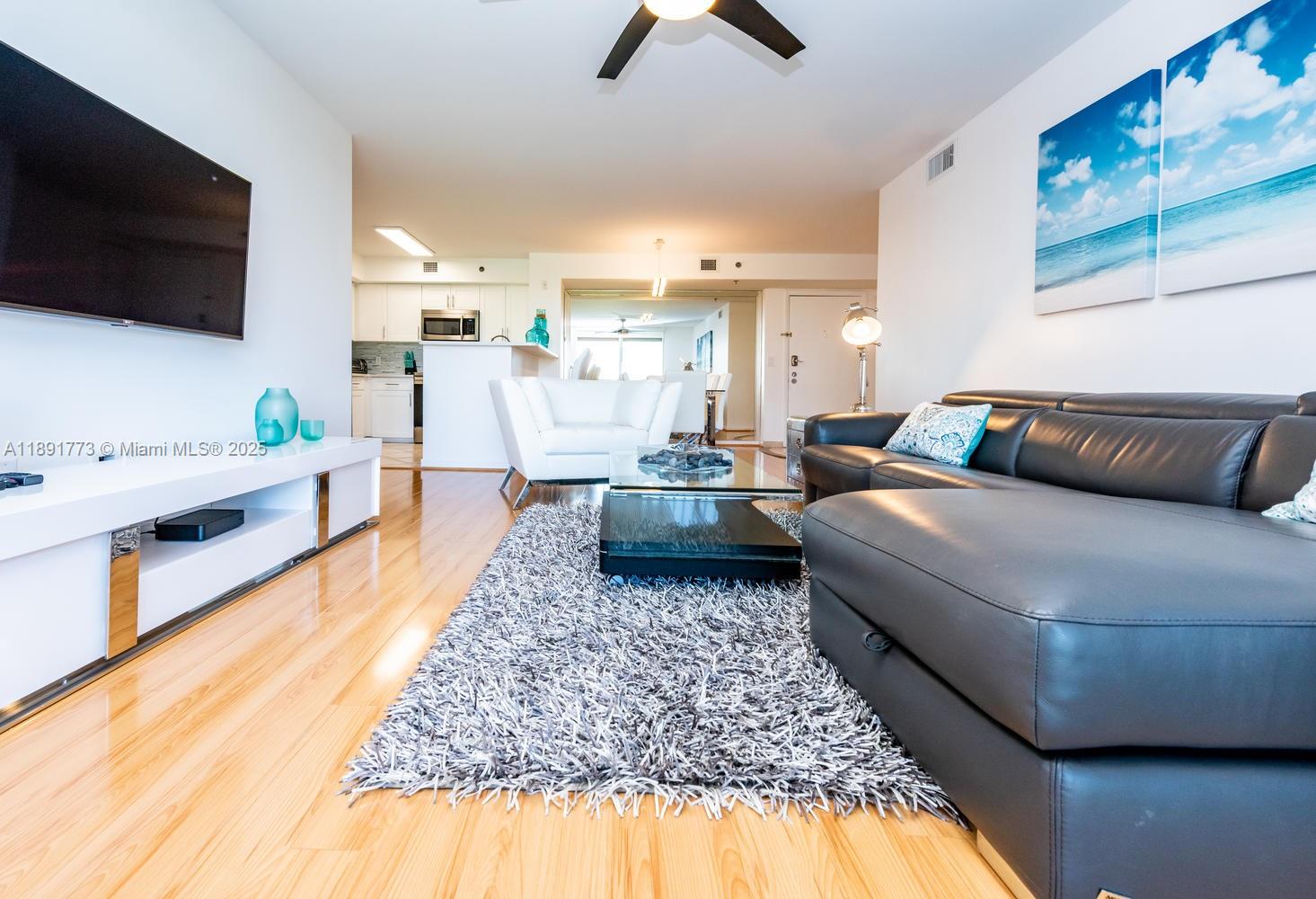 THE YACHT CLUB AT AVENTUR - Residential