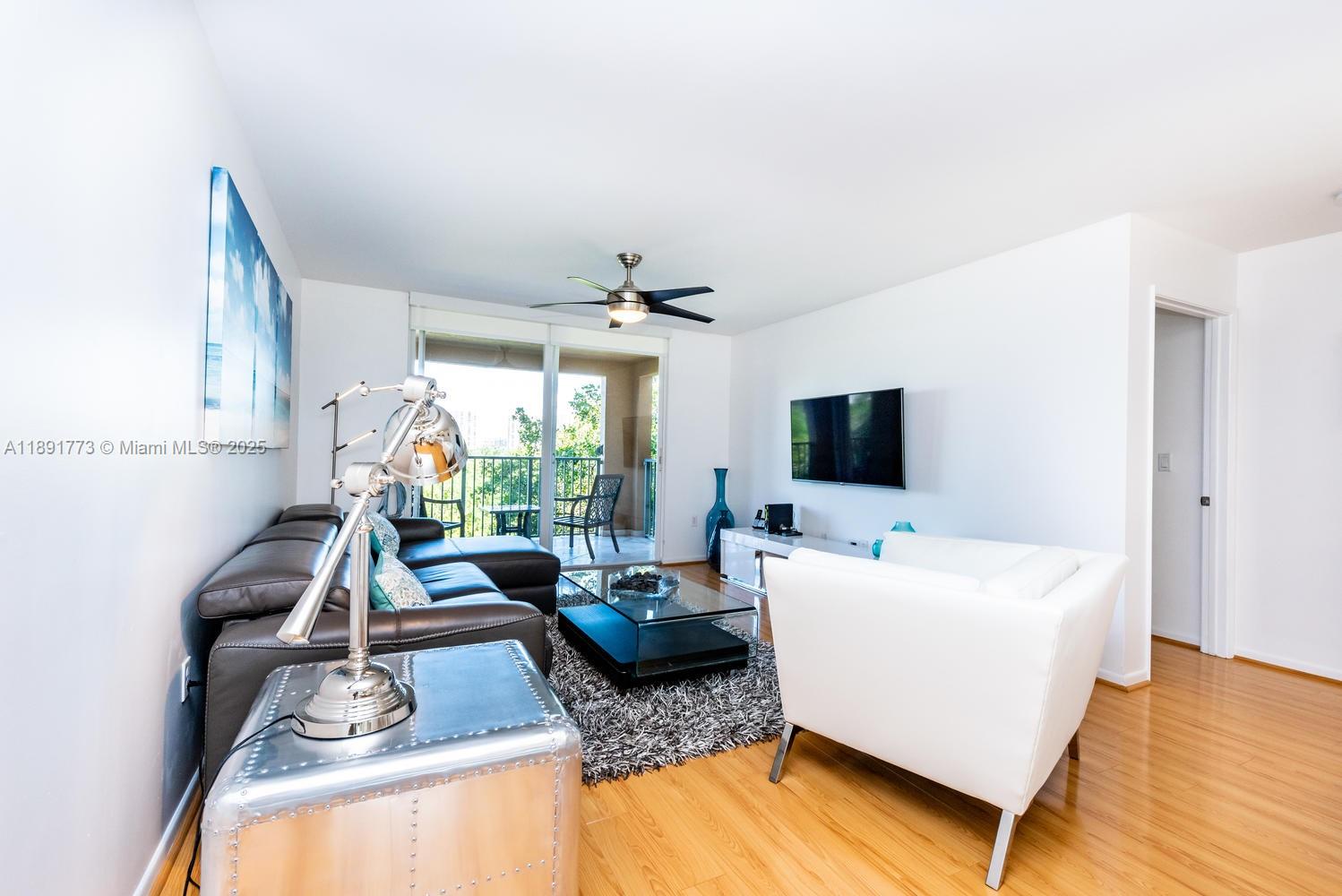 THE YACHT CLUB AT AVENTUR - Residential