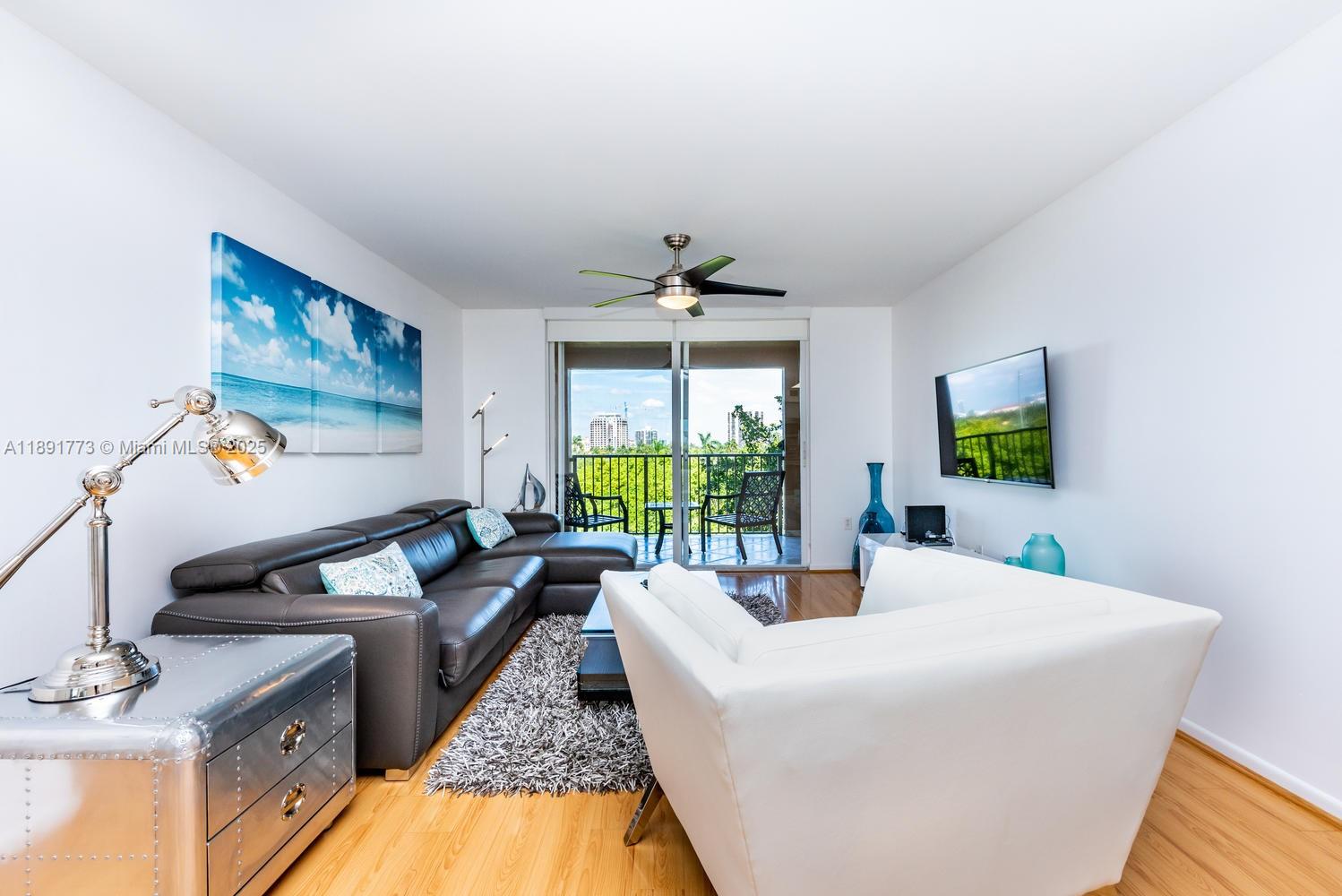 THE YACHT CLUB AT AVENTUR - Residential