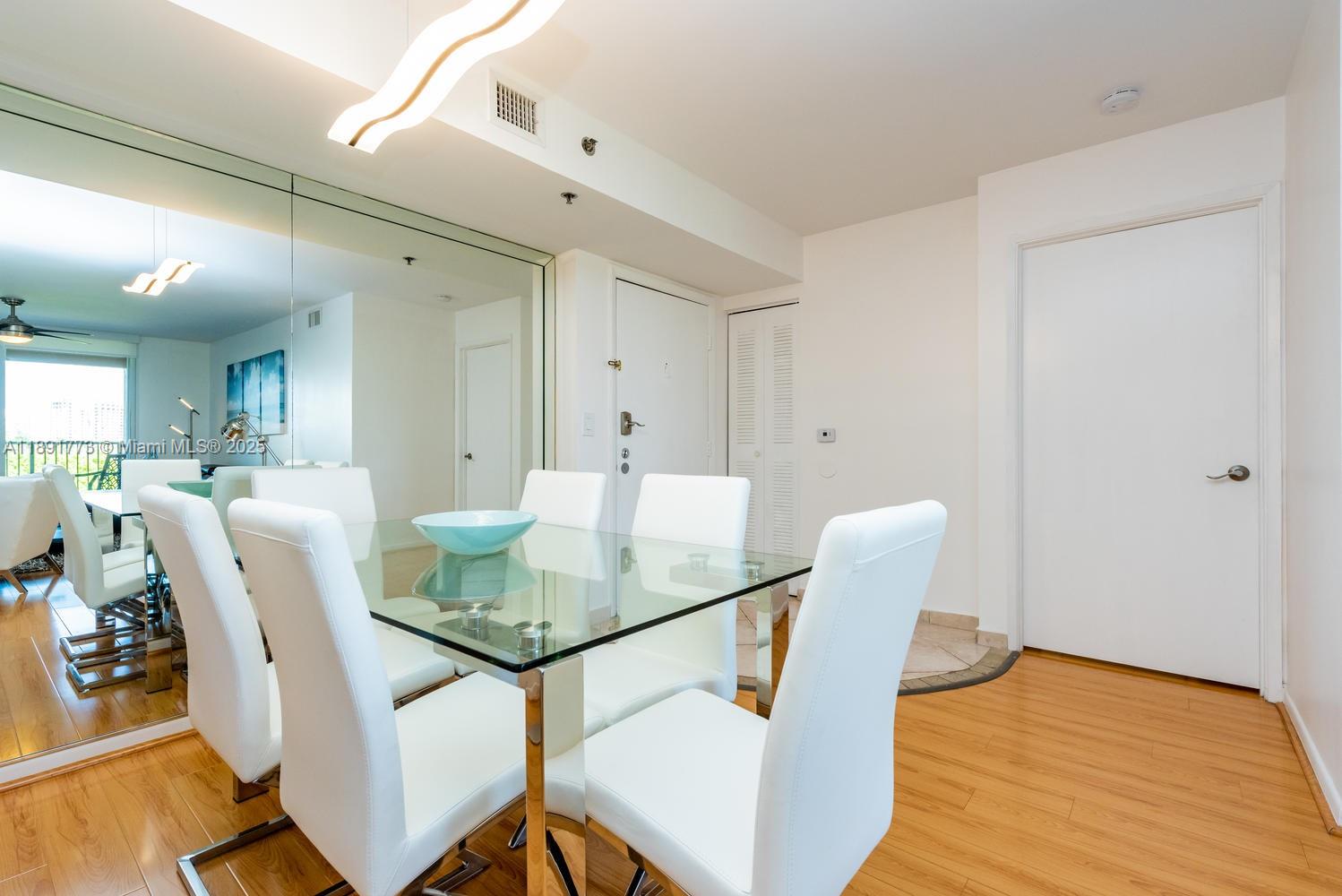 THE YACHT CLUB AT AVENTUR - Residential