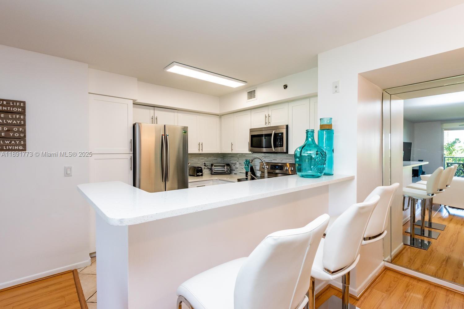 THE YACHT CLUB AT AVENTUR - Residential
