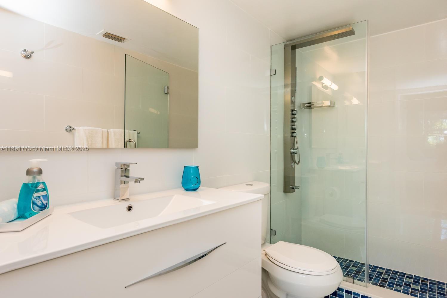 THE YACHT CLUB AT AVENTUR - Residential